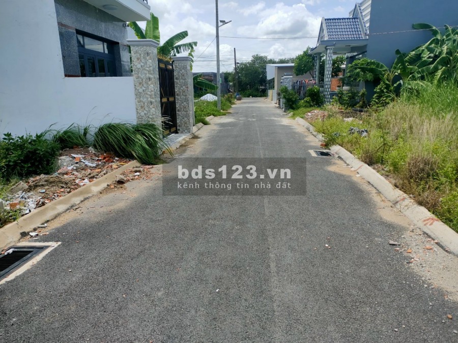 Có lô đất ở phước hậu cần bán giá 500 triệu, bao công chứng sang tên ngay