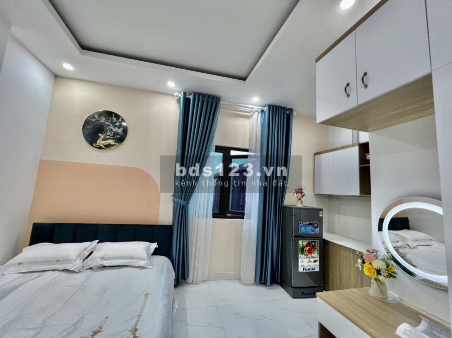 Bán toà căn hộ dịch vụ co cấp Quan Hoa, dtsd 110m2, giá bán 21. tỷ, tổng 27 phòng, khu an ninh
