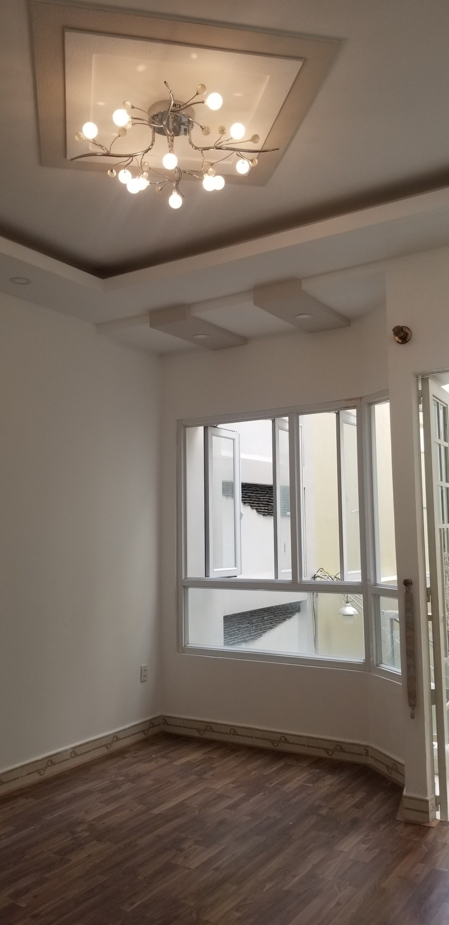 Bán nhà 617/9 Nguyễn Kiệm, P.9, Q.Phú Nhuận, giá 7.8 tỷ, 41m2, 1T2L,ST 3WC, có sân rộng 70m2