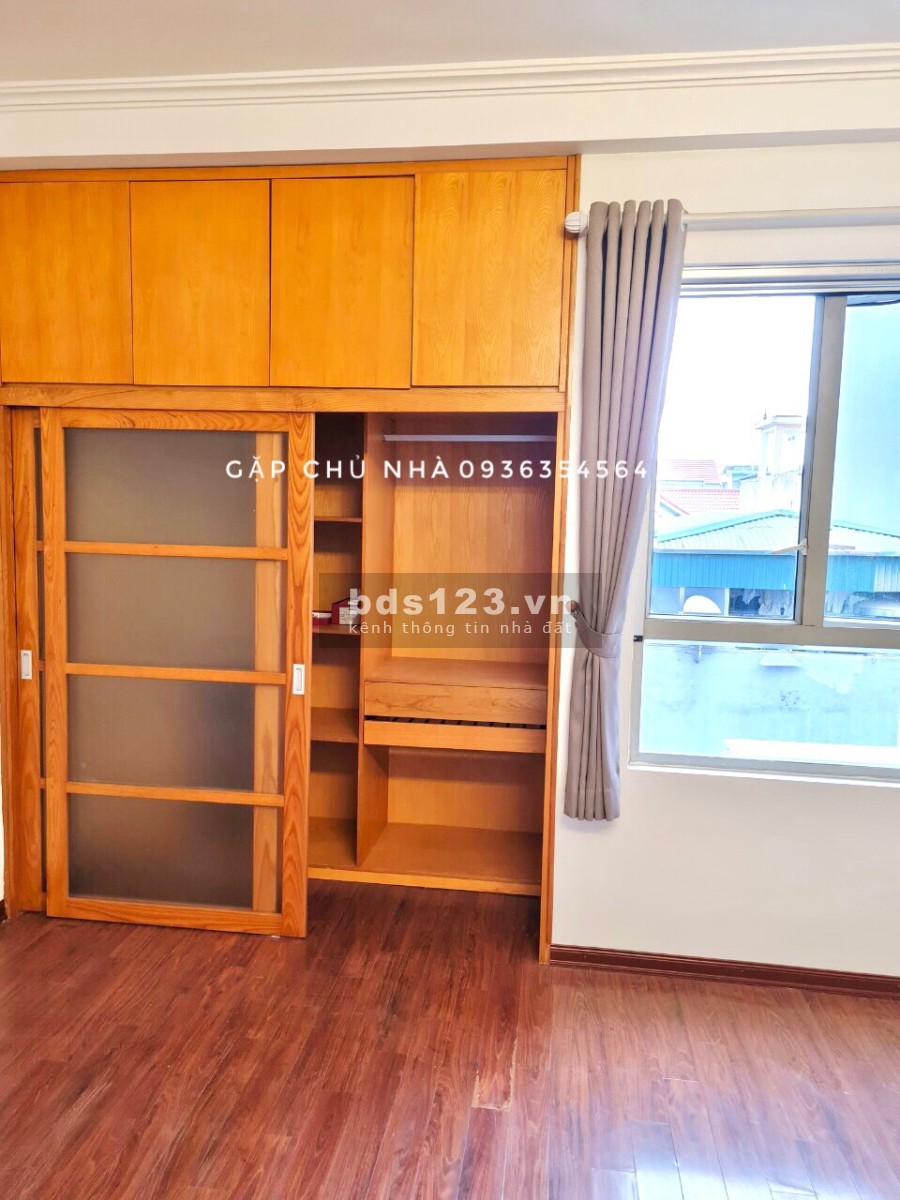 Chính chủ bán gấp nhà phố Âu Cơ 5 tầng thang máy đẹp, ngõ rộng gần chỗ đỗ ô tô LH: 0936354564