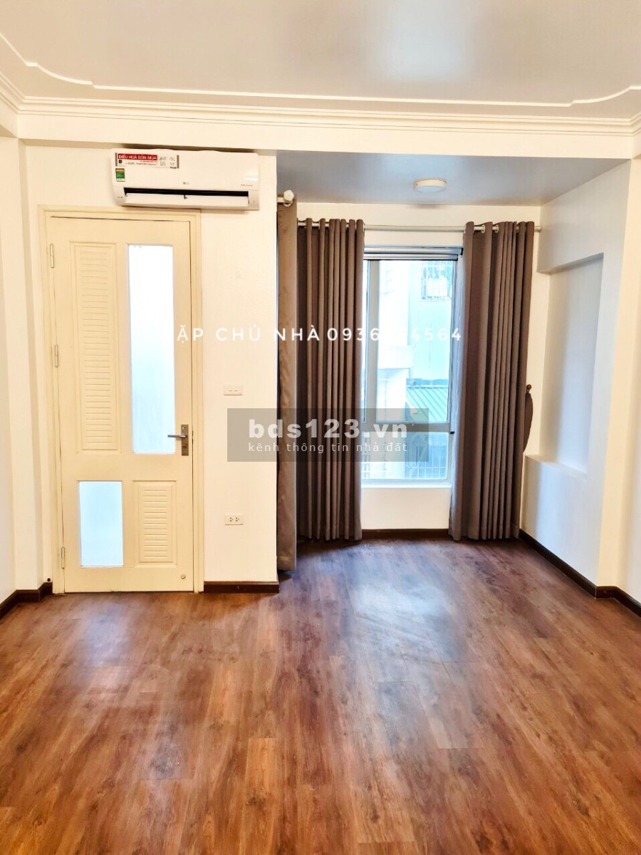 Chính chủ bán gấp nhà phố Âu Cơ 5 tầng thang máy đẹp, ngõ rộng gần chỗ đỗ ô tô LH: 0936354564