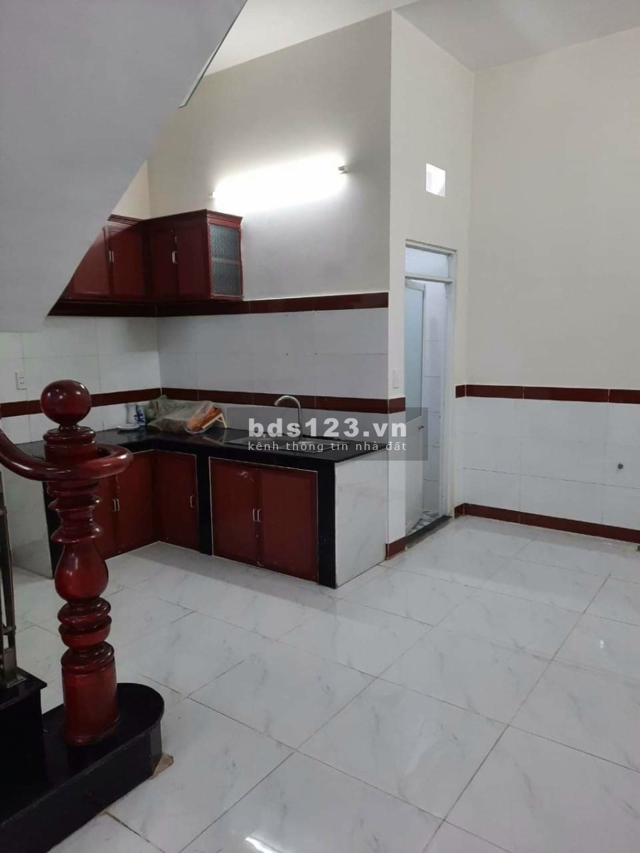 Cần tiền kinh doanh bán căn nhà đang cho thuê 6tr/th, 100m2 giá 1 tỷ 430 ở Dương Công Khi, Tân Hiệp
