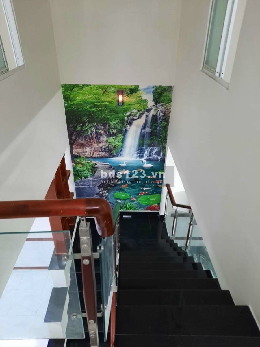 Cần tiền kinh doanh bán căn nhà đang cho thuê 6tr/th, 100m2 giá 1 tỷ 430 ở Dương Công Khi, Tân Hiệp