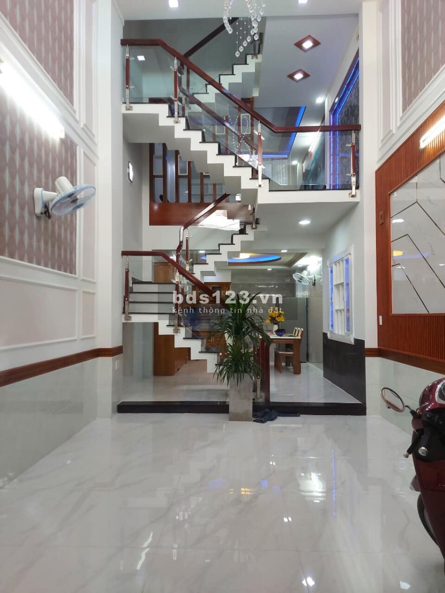 Nhà đẹp Full nội thất đường 59 phường 14 giá bán 8,3 tỷ đồng, liên hệ 0794966359, khu an ninh