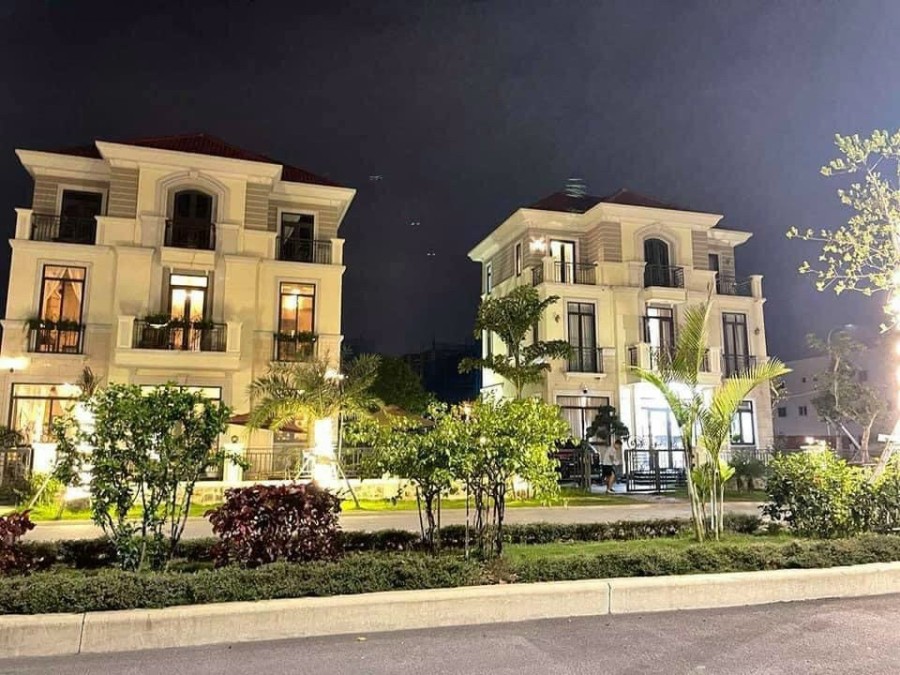Bán Biệt thự Đơn Lập 240m, Đối Diện công viên và hồ tại TP Từ Sơn, cách Long Biên 15km. Lh