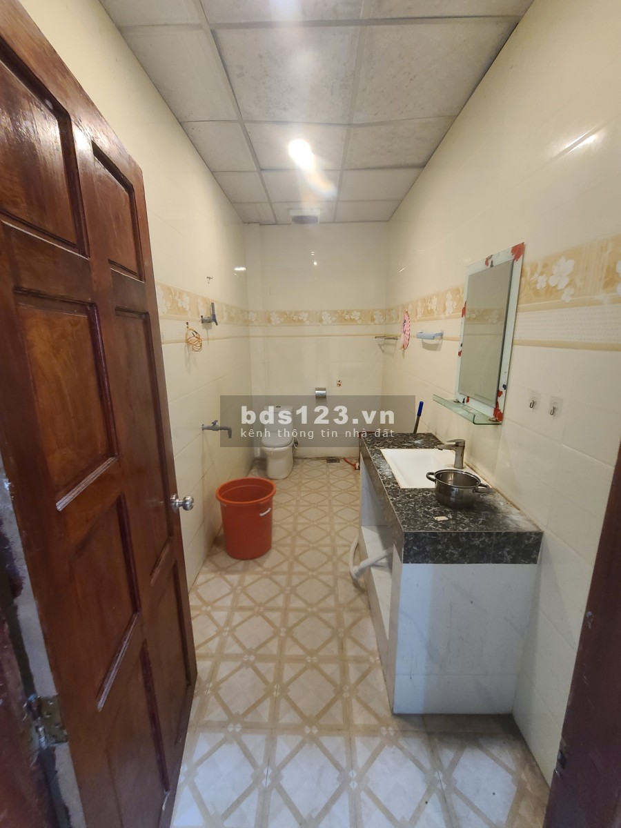 Cho thuê nhà nguyên căn đường quốc lộ, liên hệ 0327901282, pháp lý chính chủ