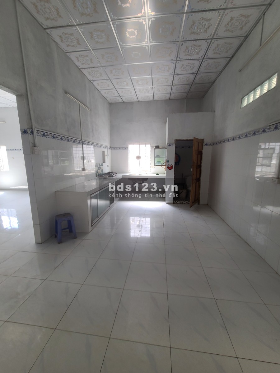 Cho thuê nhà nguyên căn đường quốc lộ, liên hệ 0327901282, pháp lý chính chủ