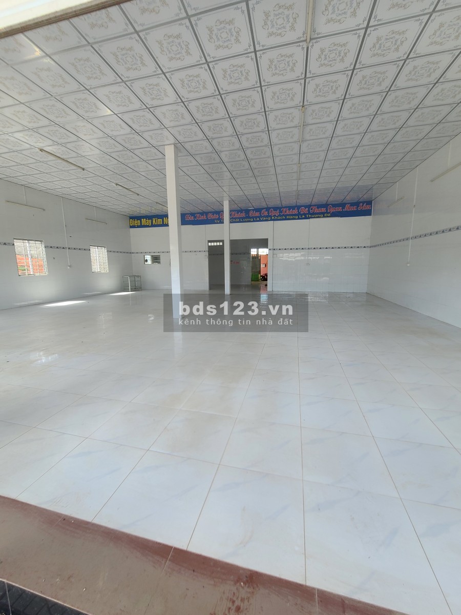 Cho thuê nhà nguyên căn đường quốc lộ, liên hệ 0327901282, pháp lý chính chủ