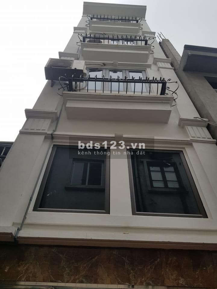 Bán nhà Khương Đình phân lô gần ngã tư Sở, giao thông tiện, diện tích 40m², giá 4,25 tỷ đồng