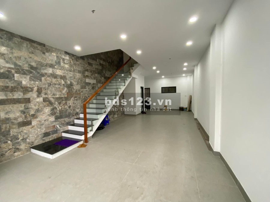 Nhà bán 4 tầng đường 7m5 Hoà Mỹ,Thanh Khê,Đà Nẵng giá chỉ hơn 4 tỉ