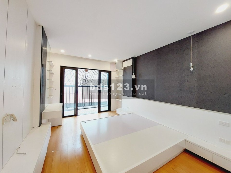 Bán gấp nhà CẦU GIẤY 5 tầng 36m² FULL NỘI THẤT chỉ 3,9 tỷ đồng