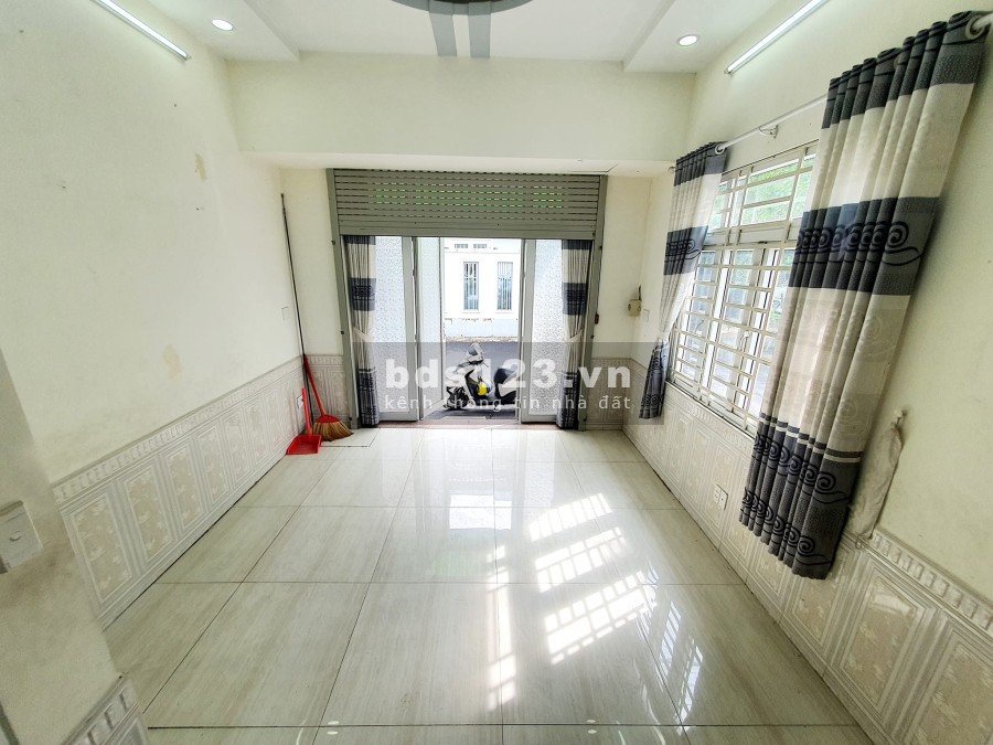 Bán nhà 3 tầng mới xây đẹp vào ở ngay ô tô thông khắp ngã, giá đầu tư sinh lời