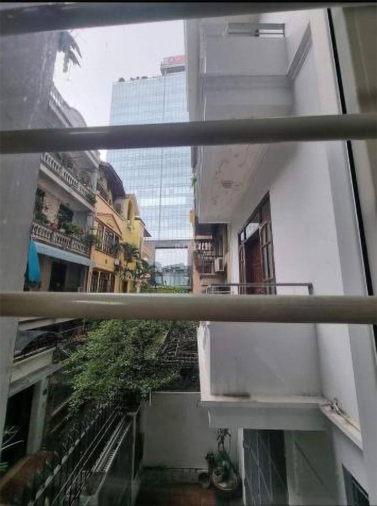 Siêu Hiếm, Nhà 5 Tầng Hoàng Cầu, Q. Đống Đa, Phân Lô Vuông Đét, Mặt Tiền 4m, diện tích 33m2, chỉ