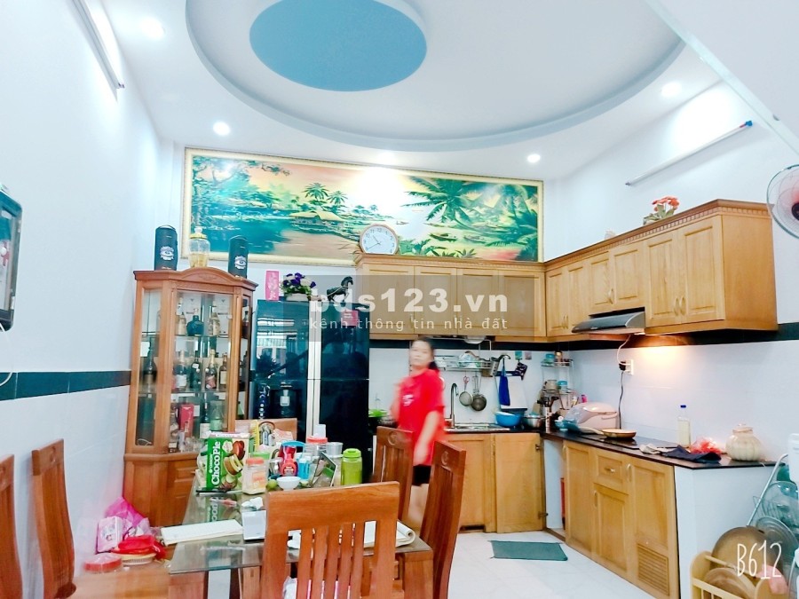 Bán nhà diện tích sử dụng 56m2 hẻm xe hơi 6m thông giá chỉ hơn 4 tỷ