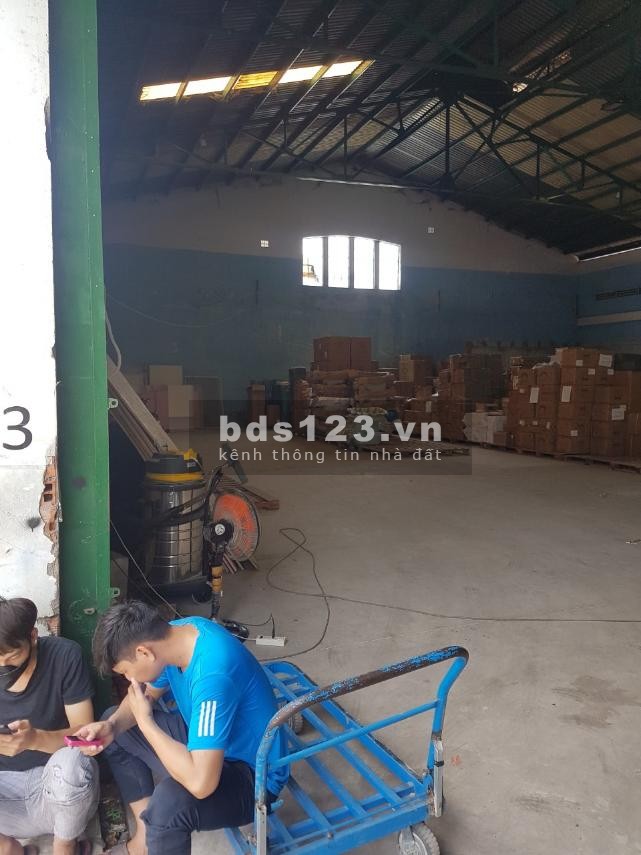Cho thuê kho đường diện tích 1000m2 Tạ Quang Bửu, Phường 6, Quận 8