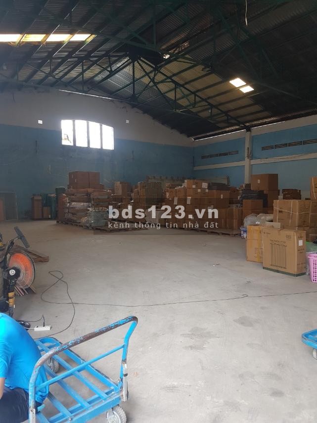 Cho thuê kho đường diện tích 1000m2 Tạ Quang Bửu, Phường 6, Quận 8