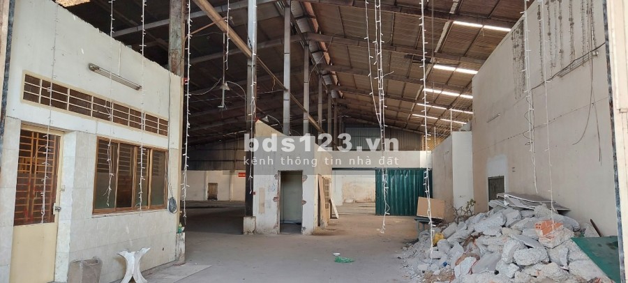 Cho thuê kho xưởng dtsd 1877m2 đường Trường Chinh, P. Tây Thạnh, Quận Tân Bình