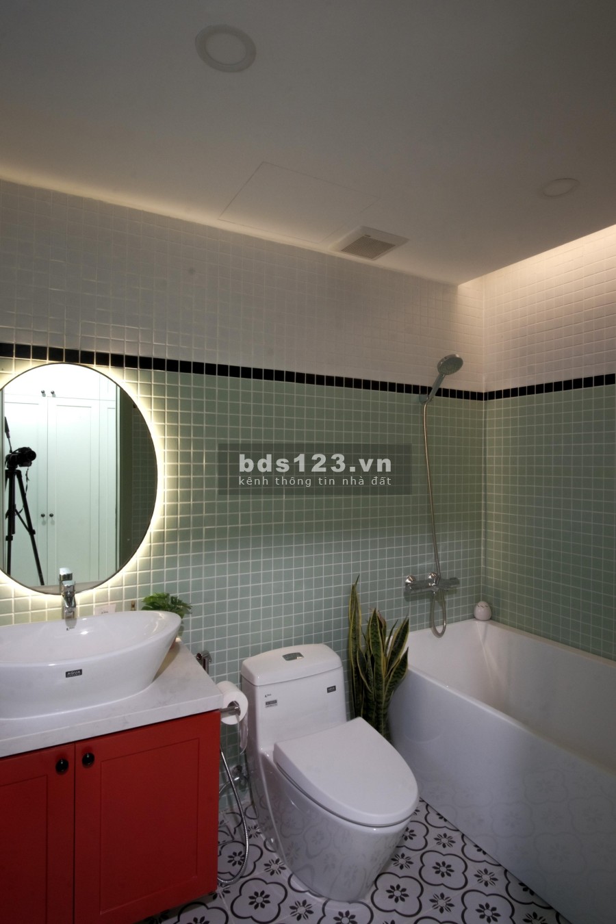 Bán giá sốc, căn hộ The View, Quận 7, DT 148m2, 3PN, nhà hoàn thiện, view hồ bơi. LH 078 825 3939