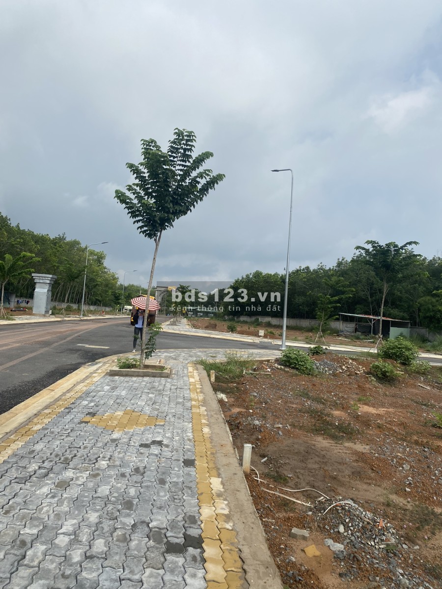 Dự án chuẩn bị mở bán tại Visip 2. Thị xã Tân Uyên, tháng 6 - 2022, khu dân cư hiện hữu