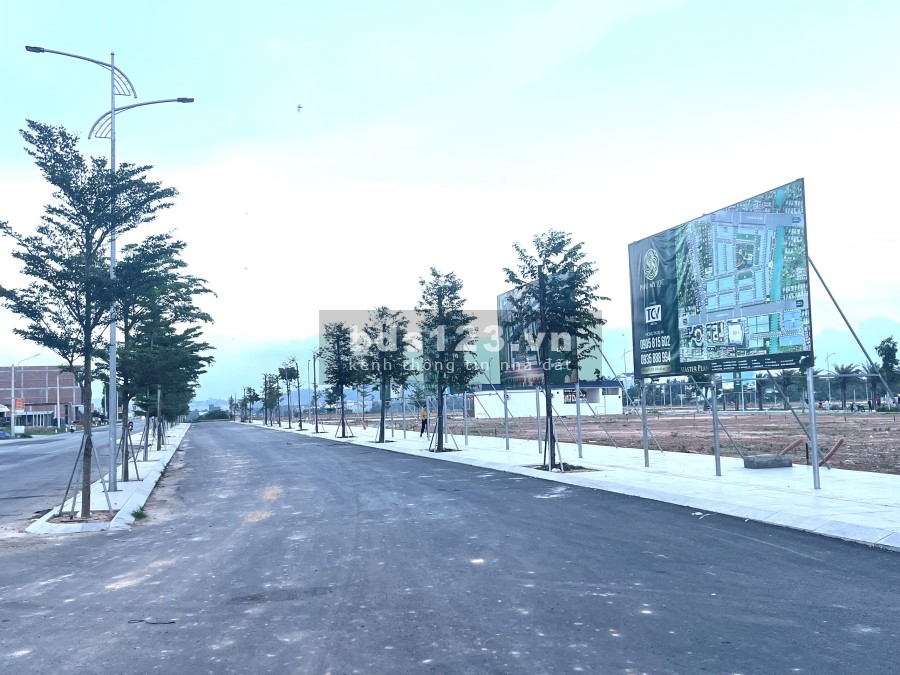 Cần bán nhanh lô đất sổ chính chủ đất nền pháp lý đầy đủ, tại Quốc Lộ 1A, đầu tư sinh lời