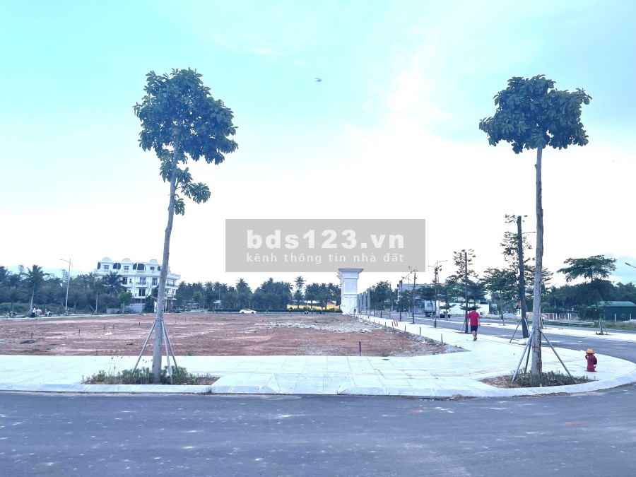 Cần bán nhanh lô đất sổ chính chủ đất nền pháp lý đầy đủ, tại Quốc Lộ 1A, đầu tư sinh lời