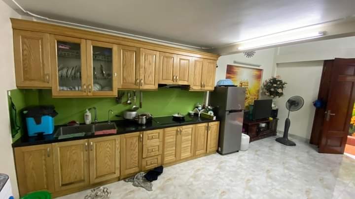 Nhà đẹp Trần Cung 40m², thiết kế 4,5 tầng, mặt tiền rộng 4,5m. Giá chỉ 4,2 Tỷ Đồng