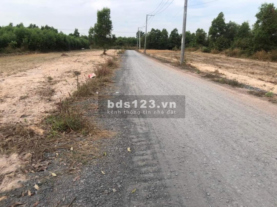 Bán lô đất Bình Phước tuyệt đẹp diện tích 20 x 50 xã Tân Lợi, Đồng Phú Sát Khu Công Nghiệp