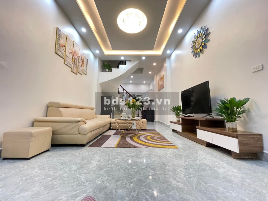 Bán nhà mới đẹp cạnh tiểu học Thịnh Liệt phố Nguyễn Chính giá 4,35 tỷ đồng