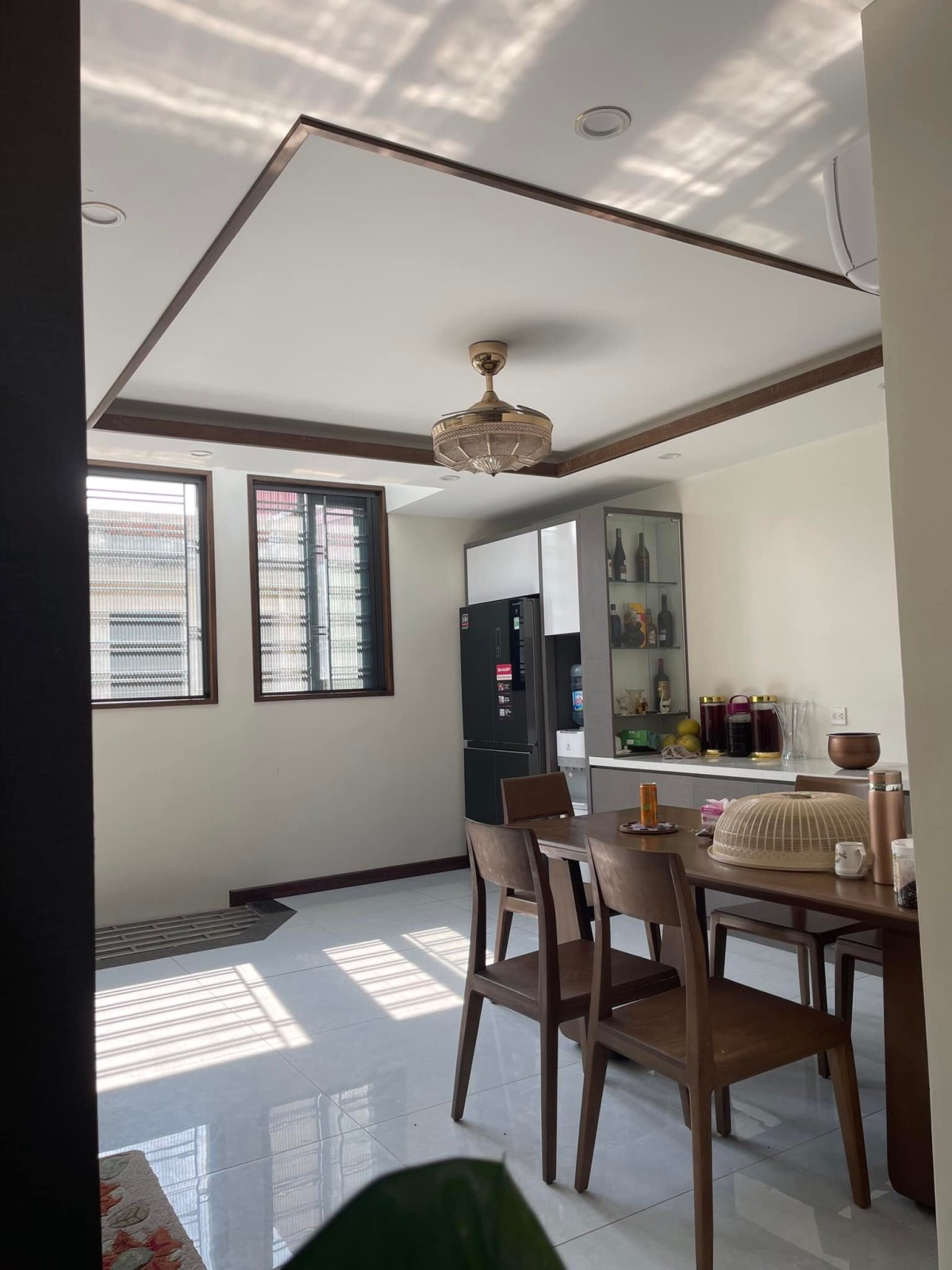 Biệt thự nhà giàu KĐT Vĩnh Hoàng 115m2x6t - Thang máy - Gần hồ Vĩnh Hoàng - 2 mặt ô tô tránh, vỉa