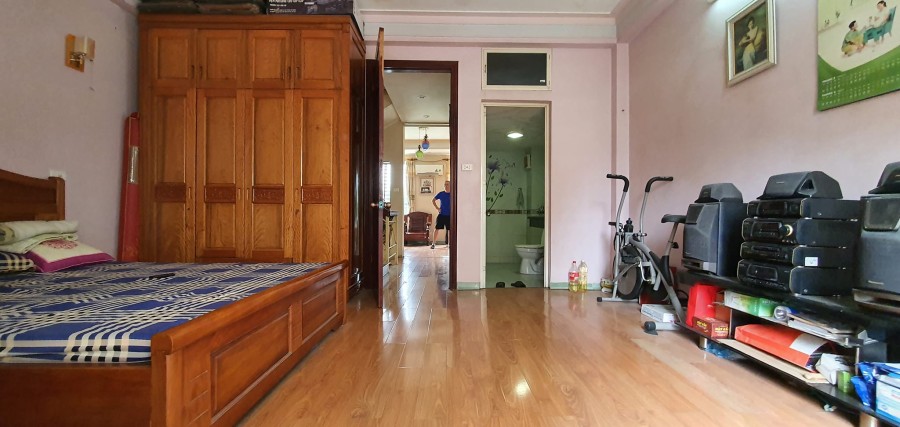 Bán nhà mặt phố Bạch Thái Bưởi dt 55m2, kinh doanh giá tốt nhất khu vực