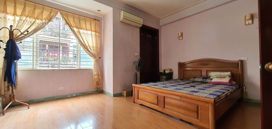 Bán nhà mặt phố Bạch Thái Bưởi dt 55m2, kinh doanh giá tốt nhất khu vực