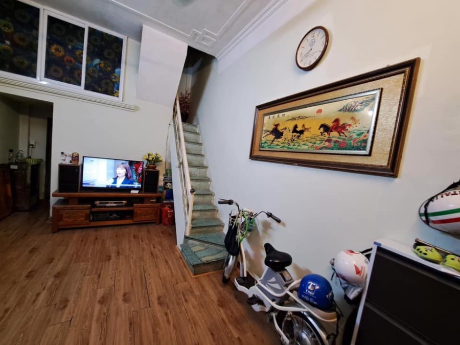 Tam trinh, Hoàng Mai, 28m² x 3 tầng, mt 3,5m, giá rẻ, nhà đẹp, ở ngay, giá nhỉnh 2 tỷ đồng