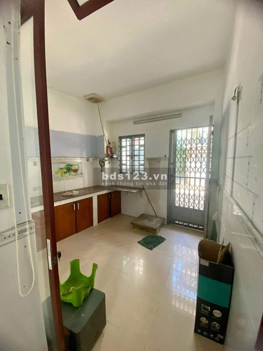 Bán nhà 2 mặt tiền trước sau hẻm xe hơi phường 9, diện tích 4x16, giá nhỉnh 6 tỷ đồng