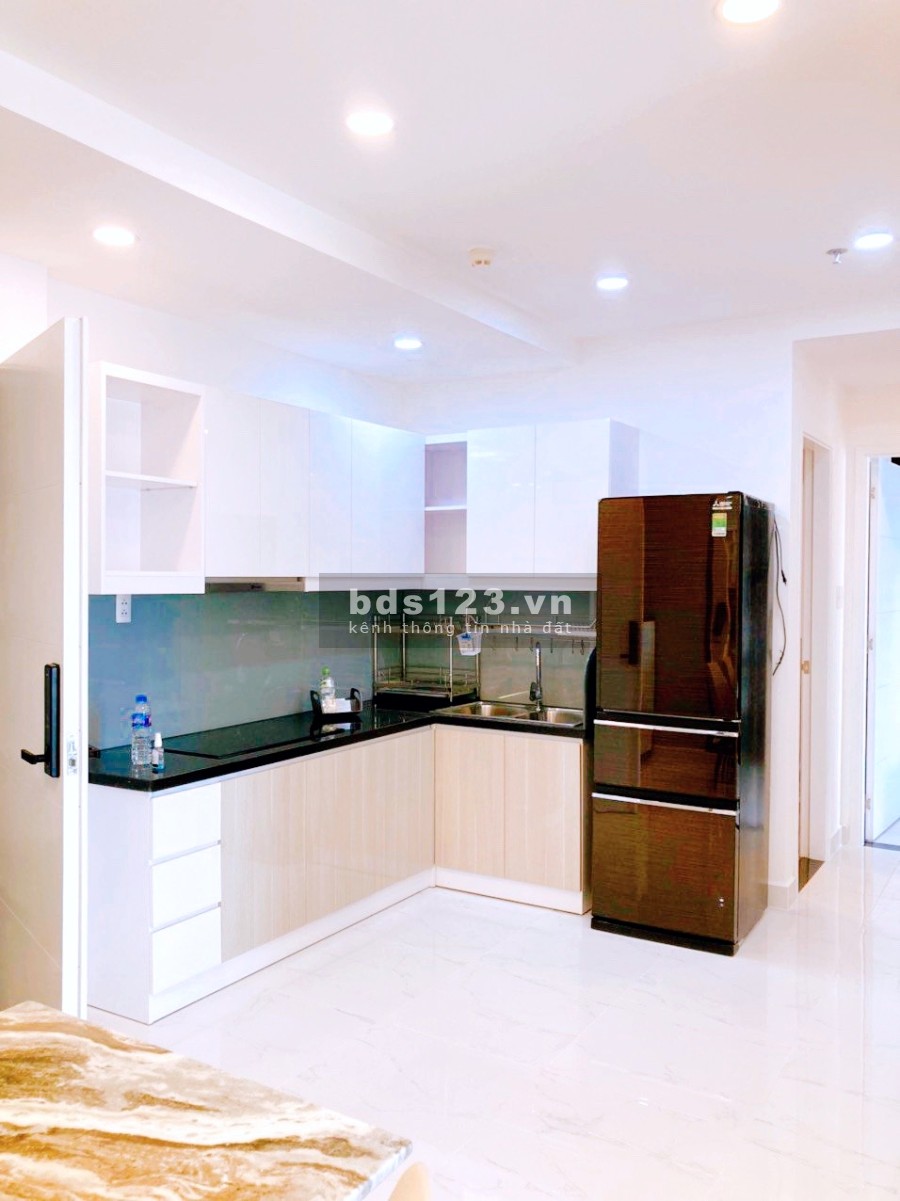 Cho thuê căn hộ Terra Royal Quận 3 full NT 2PN 71m2 giá 25tr/tháng. LH: 0941797916 Nhi