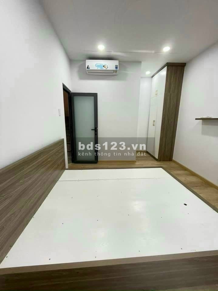 Chính chủ bán nhà Phú Nhuận đường Hoàng Hoa Thám giá 4Tỷ955 lh 0777368682