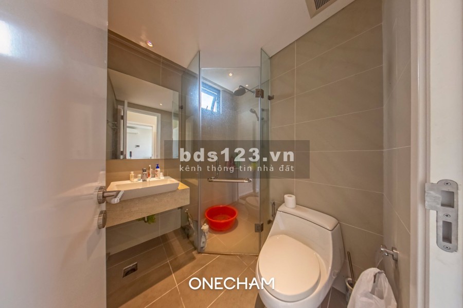 Cho thuê căn hộ 2 phòng ngủ cao cấp view sông Đảo Kim Cương giá chỉ 20 triệu/tháng