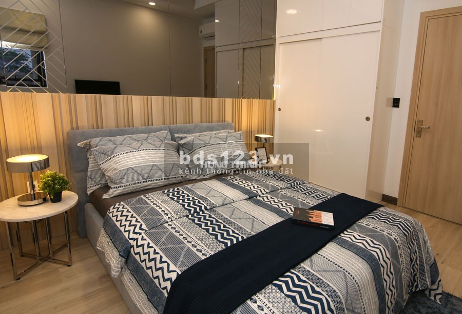 Cần bán gấp căn hộ Q7 Riverside 2 phòng ngủ, giá bán 2.5 tỷ, pháp lý chuẩn