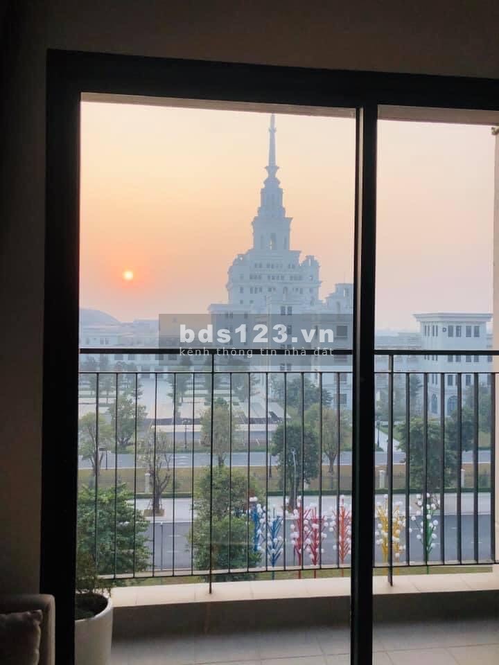 Bán căn hộ 1PN+1 49m2 1,3 tỷ ban công Đông Nam tòa đối diện Đại học VinUni- Vinhomes Ocean Park