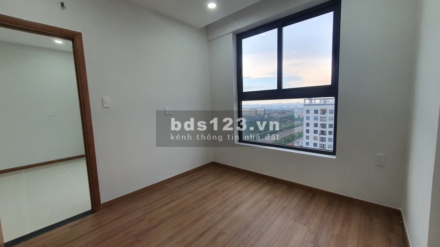 Bcons Suối Tiên - căn 2PN 2WC- ban công Đông Bắc view Metro Xa Lộ HN - chỉ 1 tỷ 650tr (bao sang sổ)