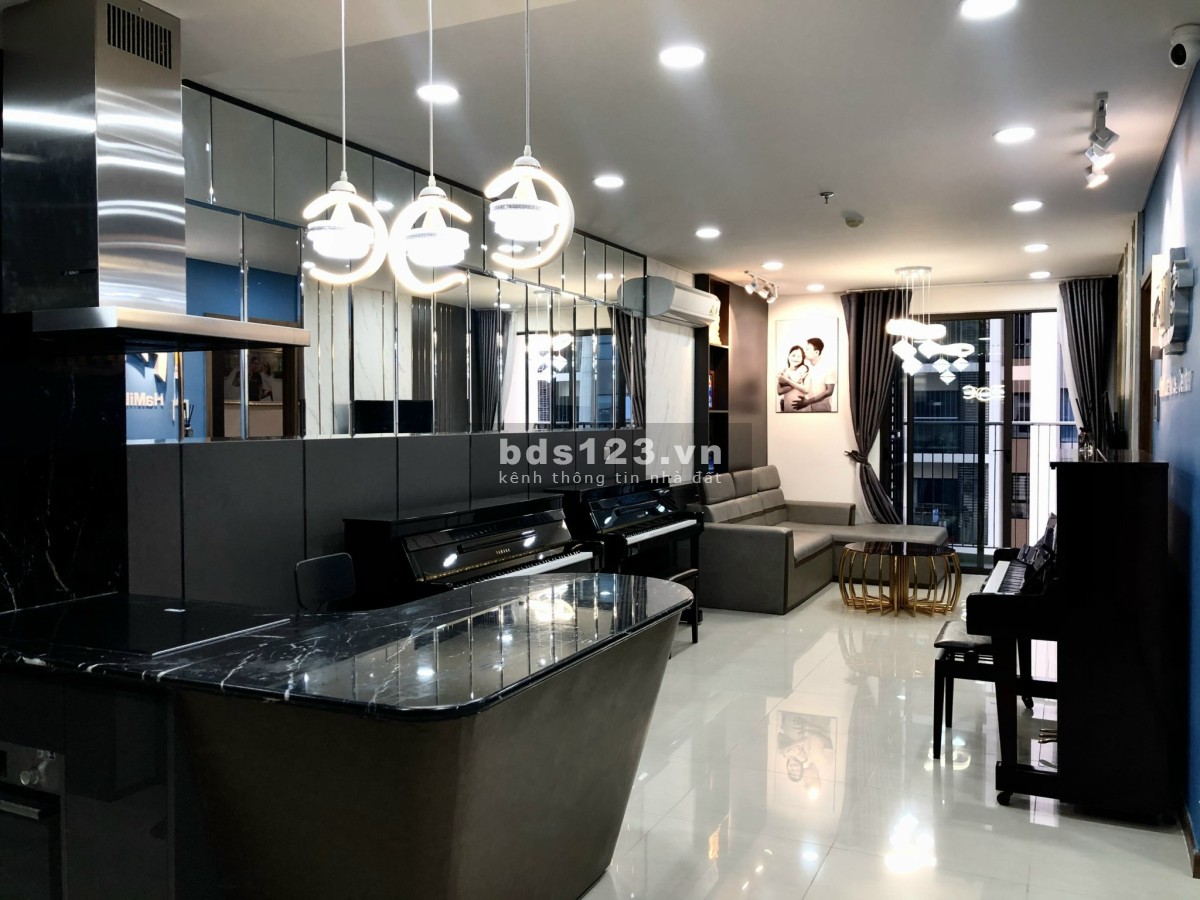 Bán căn hộ 2 phòng ngủ dt 87m2, nội thất cao cấp giá 7.3 tỷ, sổ sẵn