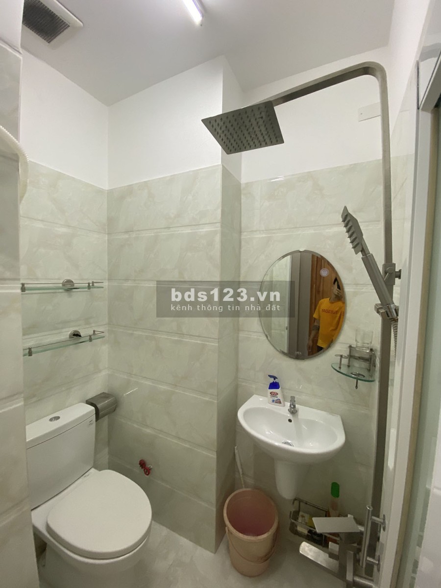 Phòng full nội thất, giờ giấc tự do, wc riêng biệt