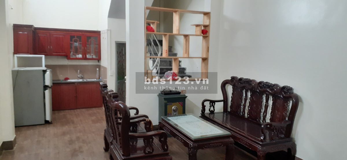 Nhà 3 tầng, dân xây tâm huyết, còn rất mới, đầy đủ công năng khu dân trí