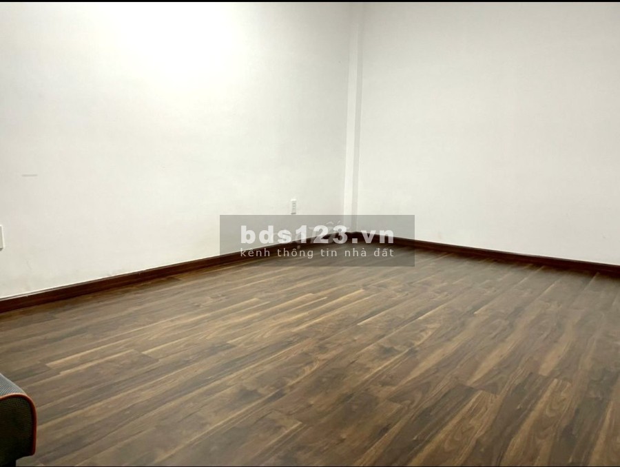 Bán nhà nhỏ xinh 49 Nguyễn Lâm phường 3 Quận Bình Thạnh lh 0789006800