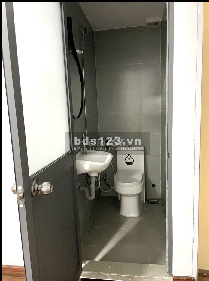 Bán nhà nhỏ xinh 49 Nguyễn Lâm phường 3 Quận Bình Thạnh lh 0789006800