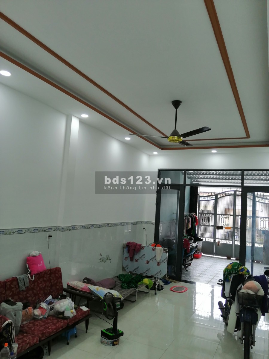 Mình Chính chủ Cần cho thuê gấp nhà 1 trêt 1 tầng lầu 4x20m, nhà mặt tiền đường lớn