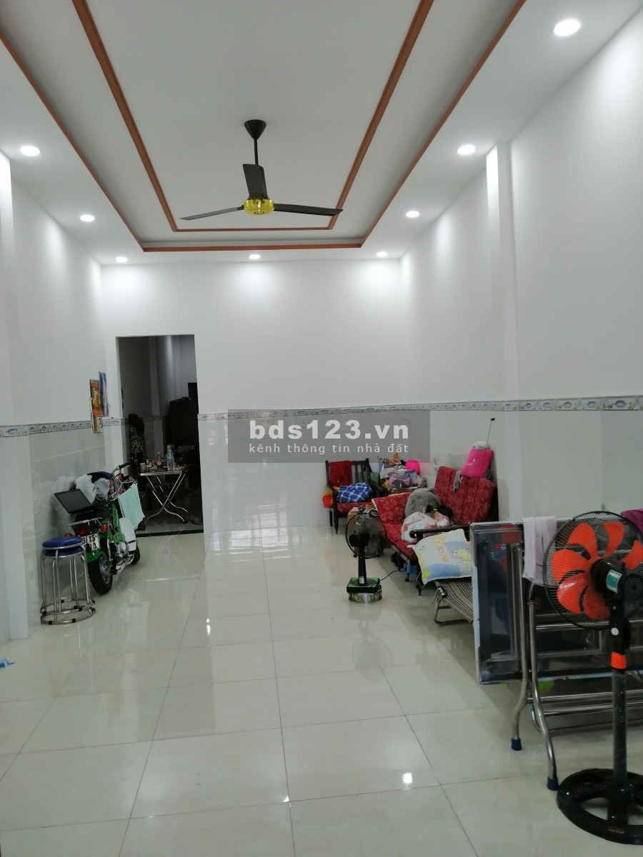Mình Chính chủ Cần cho thuê gấp nhà 1 trêt 1 tầng lầu 4x20m, nhà mặt tiền đường lớn