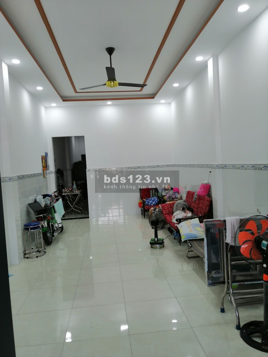 Mình Chính chủ Cần cho thuê gấp nhà 1 trêt 1 tầng lầu 4x20m, nhà mặt tiền đường lớn