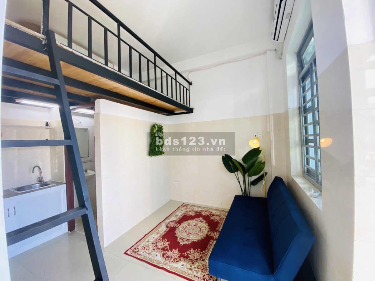 Phòng trọ ban công riêng cửa sổ ngoài trời VX Lăng Cha Cả chợ Hoàng Hoa Thám
