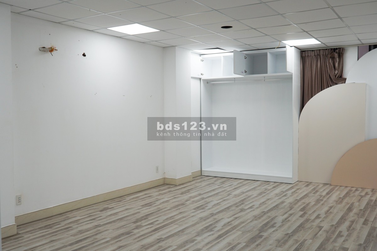 Cho thuê VP nhà ở tại Lê Thị Riêng, Quận 1 diện tích sử dụng 40/60m2