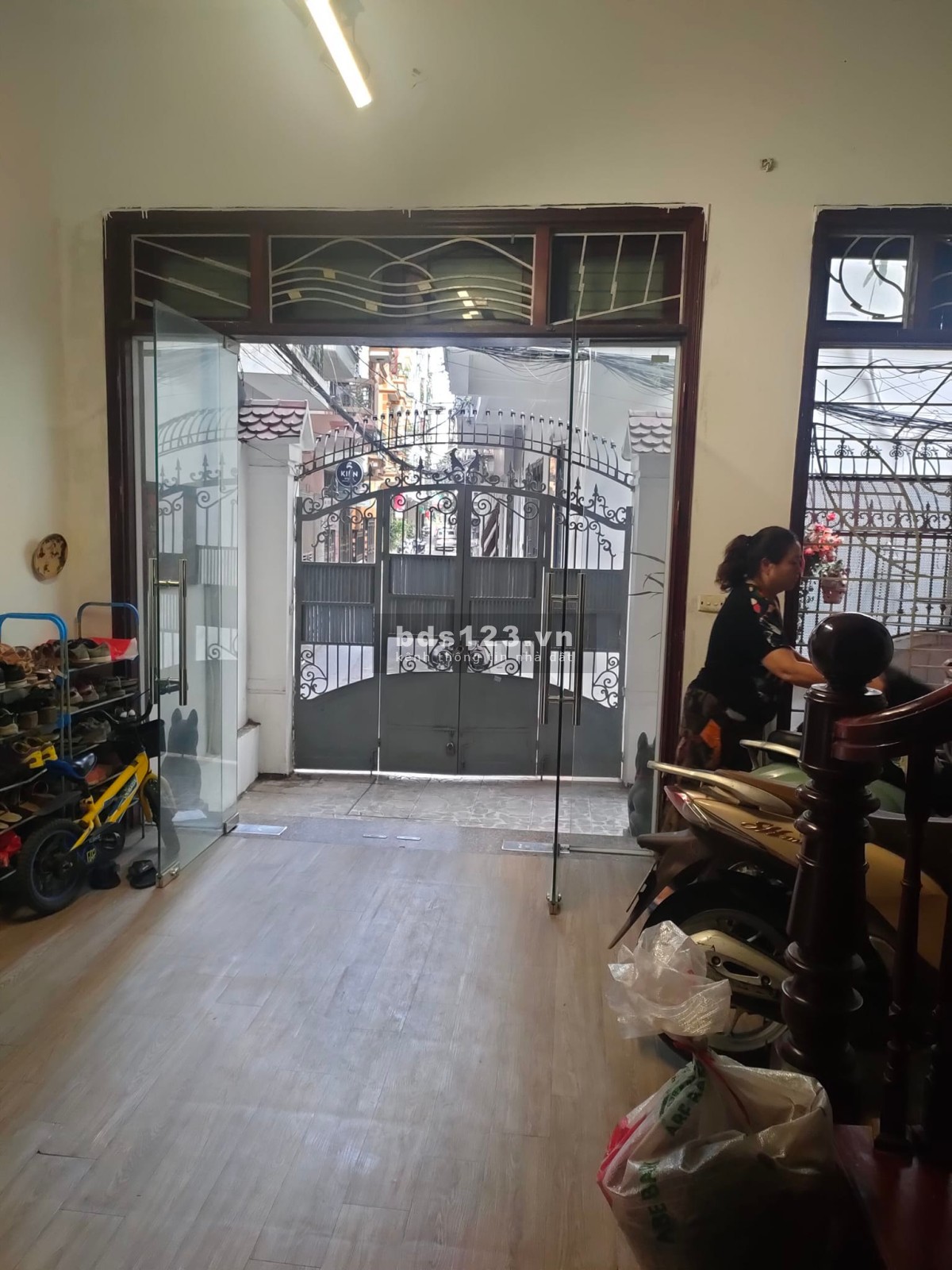 Bán nhà 6 tầng 72m² thang máy, ô tô vào nhà phố Yên Lãng giá 13,5 tỷ đồng LH 0912442669
